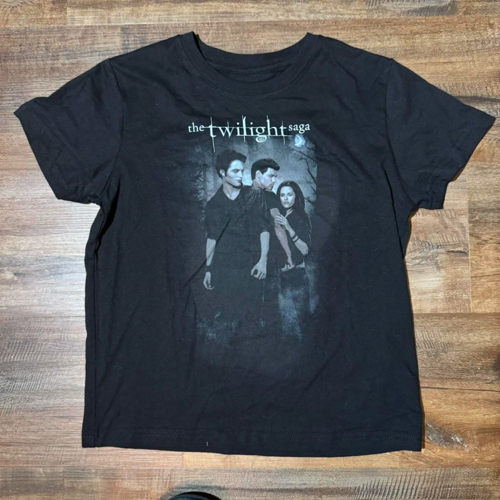 Black Twilight saga t-shirt